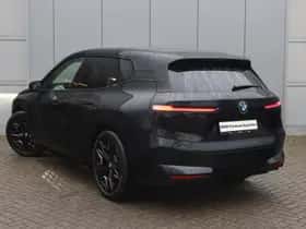 BMW iX (2025) thumbnail 2