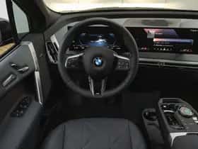 BMW iX (2025) thumbnail 3
