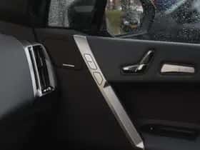 BMW iX (2025) thumbnail 28
