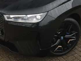 BMW iX (2025) thumbnail 31