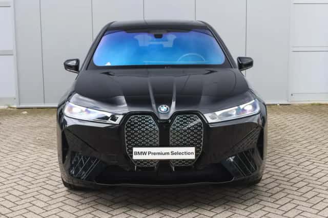 BMW iX (2025) thumbnail 5