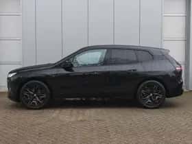 BMW iX (2025) thumbnail 7
