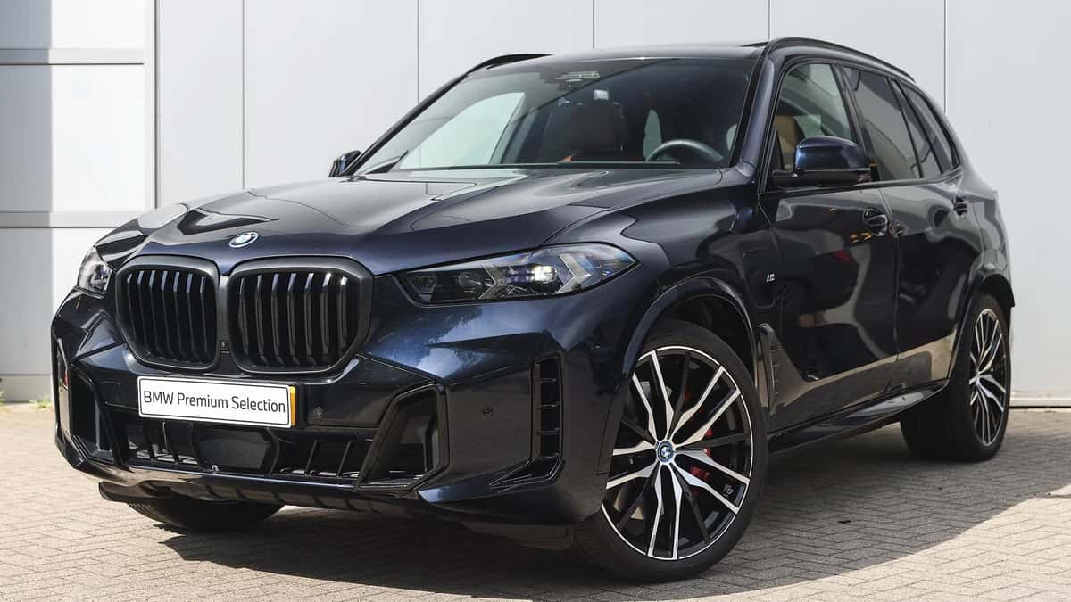 BMW X5 (2024) — foto 1