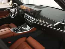 BMW X5 (2024) thumbnail 11
