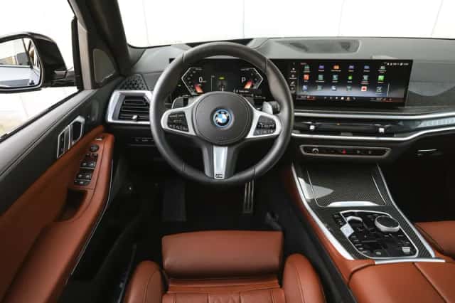 BMW X5 (2024) thumbnail 3