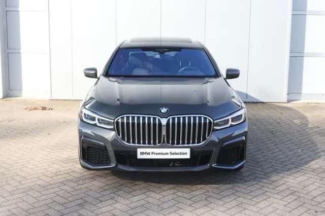 BMW 7-Serie (2021) thumbnail 6