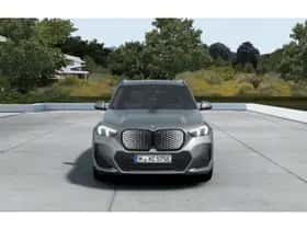 BMW iX1 (2026) thumbnail 3