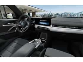 BMW iX1 (2026) thumbnail 8