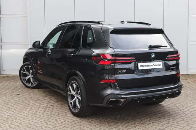 BMW X5 (2025) thumbnail 2