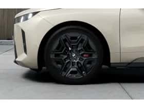 BMW iX (2026) thumbnail 6
