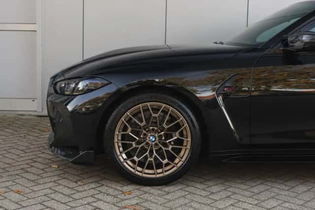 BMW M3 (2024) thumbnail 4