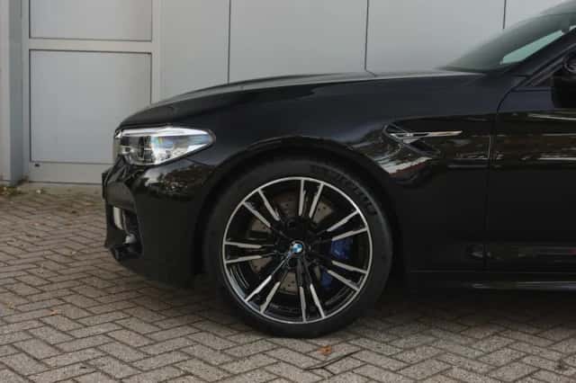 BMW M5 (2019) thumbnail 5