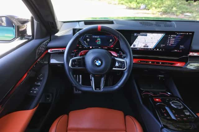 BMW 5-Serie (2025) thumbnail 3
