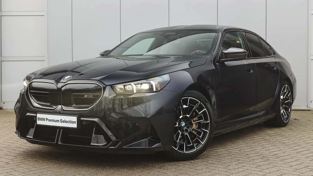 BMW M5 (2024) — foto 1