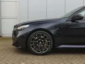 BMW M5 (2024) thumbnail 3