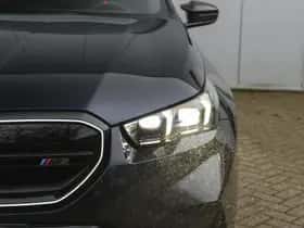 BMW M5 (2024) thumbnail 33