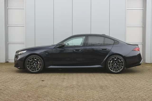 BMW M5 (2024) thumbnail 6