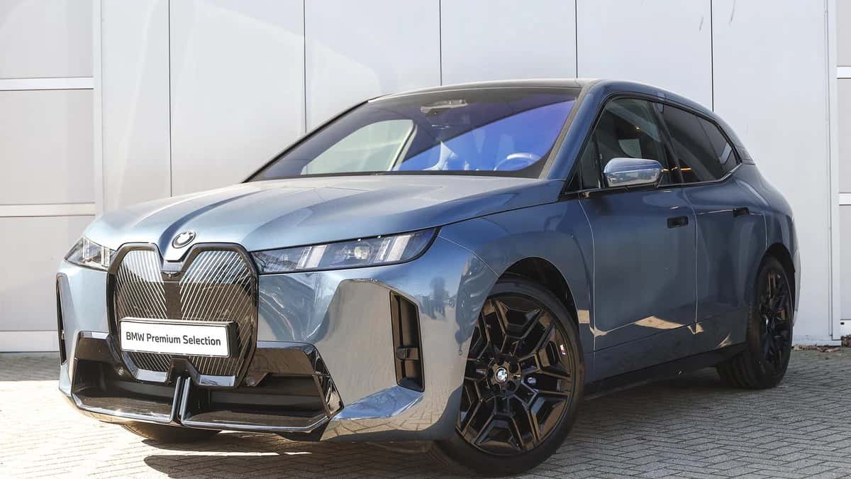 BMW iX (2025) — foto 1