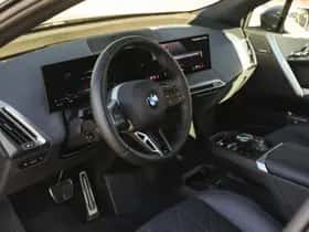 BMW iX (2025) thumbnail 10