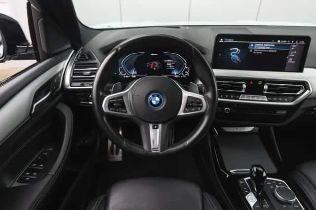 BMW X3 (2022) thumbnail 3