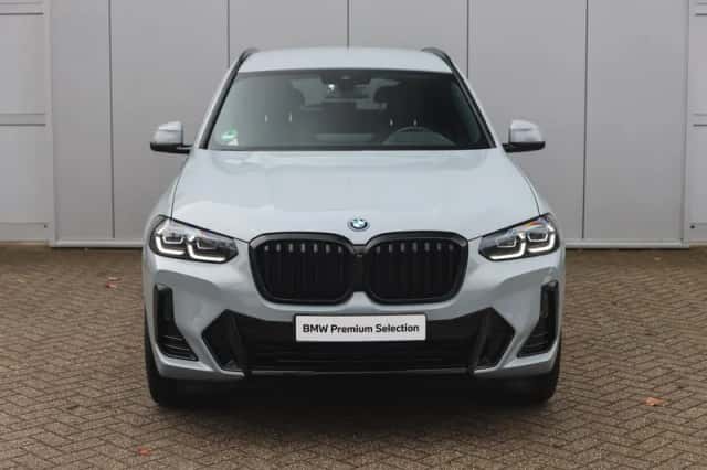 BMW X3 (2022) thumbnail 5