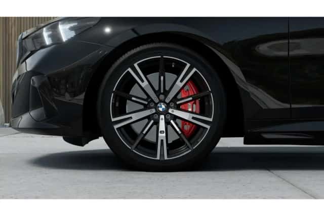BMW i5 (2026) thumbnail 6