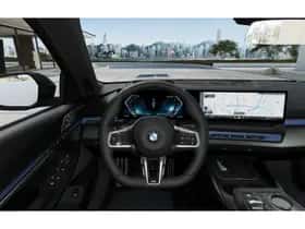 BMW i5 (2026) thumbnail 7