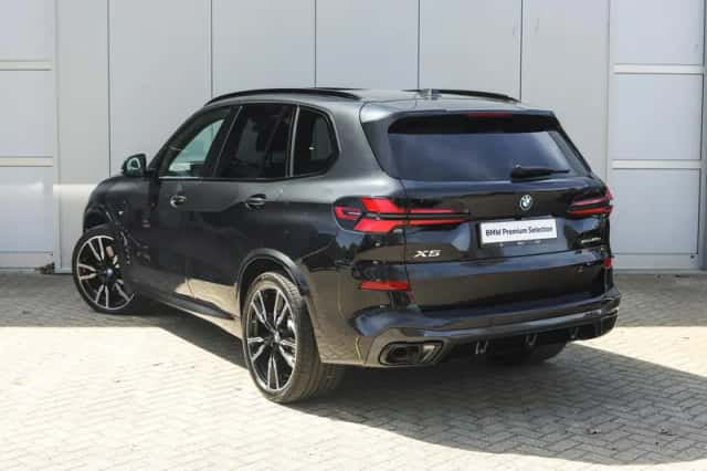 BMW X5 (2024) thumbnail 2