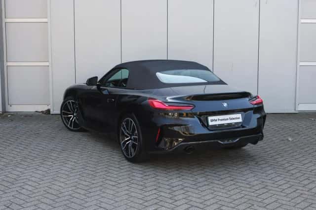 BMW Z4 (2026) thumbnail 2