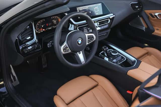BMW Z4 (2026) thumbnail 3