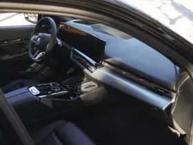 BMW i5 (2026) thumbnail 11