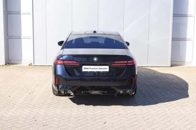 BMW i5 (2026) thumbnail 6