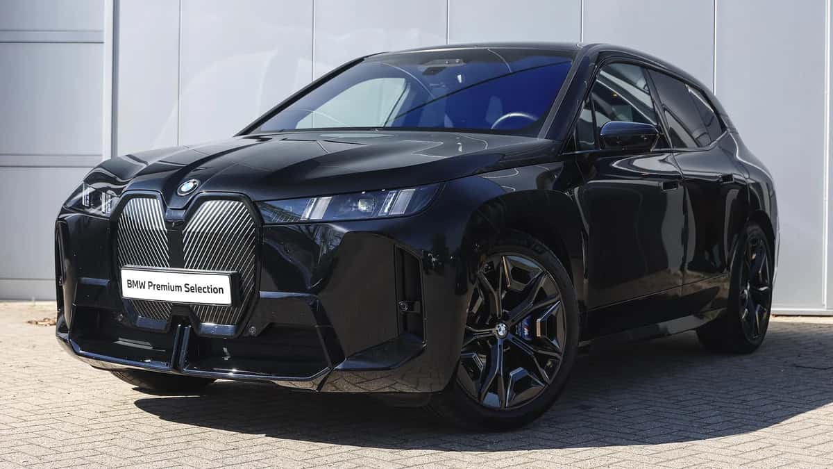 BMW iX (2025) — foto 1