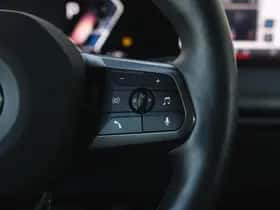 BMW iX (2025) thumbnail 15