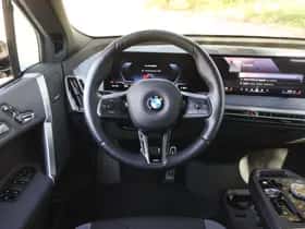 BMW iX (2025) thumbnail 3