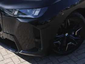 BMW iX (2025) thumbnail 31
