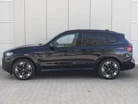 BMW iX3 (2024) thumbnail 8