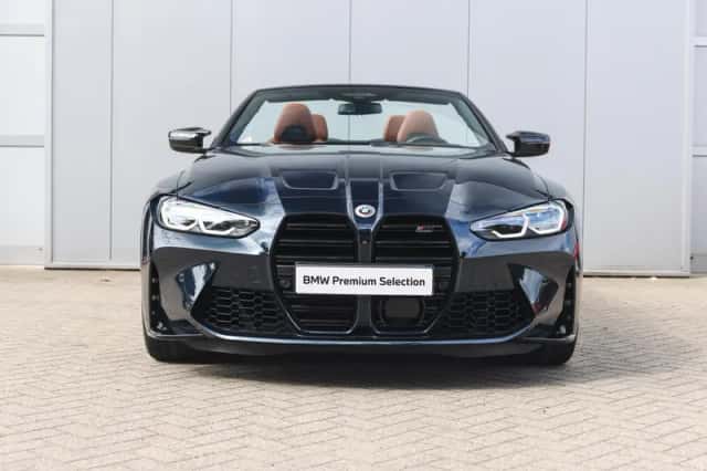 BMW M4 (2023) thumbnail 5