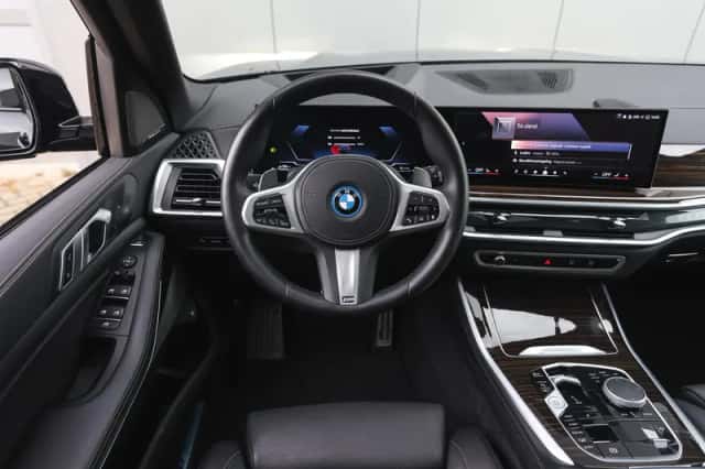 BMW X5 (2025) thumbnail 3