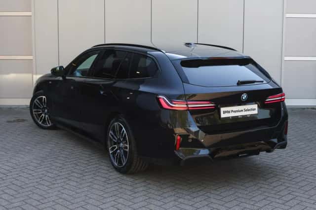 BMW i5 (2026) thumbnail 2