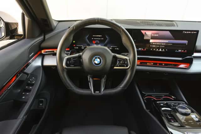 BMW i5 (2026) thumbnail 3