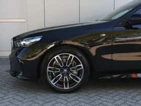 BMW i5 (2026) thumbnail 4