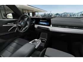 BMW iX1 (2026) thumbnail 8