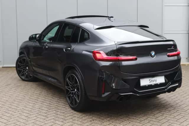 BMW X4 (2022) thumbnail 2