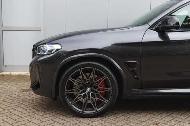 BMW X4 (2022) thumbnail 5
