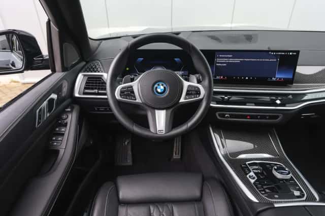 BMW X5 (2025) thumbnail 3