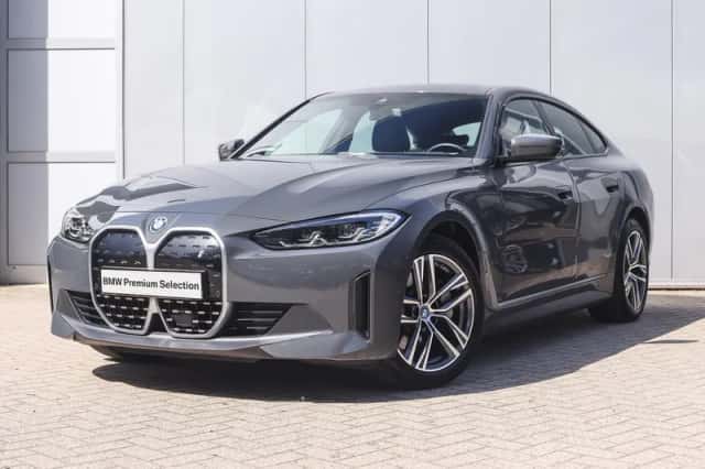 BMW i4 (2022) thumbnail 1