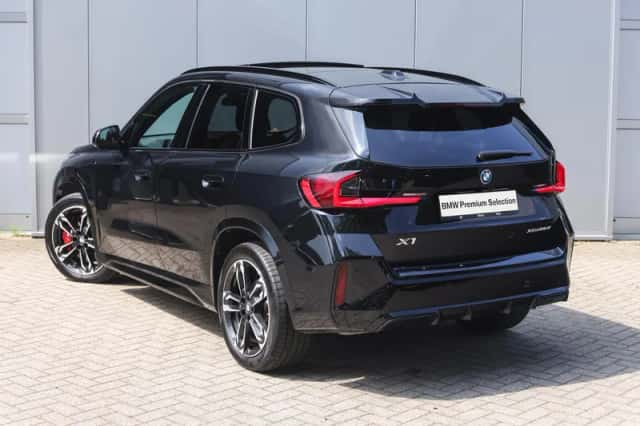 BMW X1 (2025) thumbnail 2