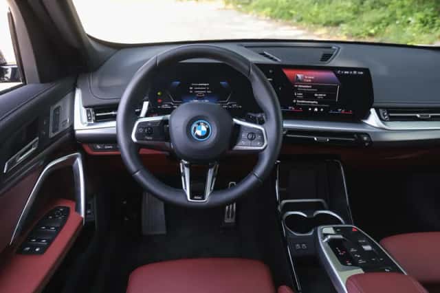 BMW X1 (2025) thumbnail 3