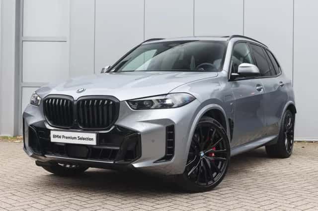 BMW X5 (2025) thumbnail 1
